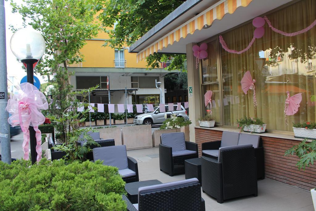Hotel Galileo Rimini Eksteriør bilde