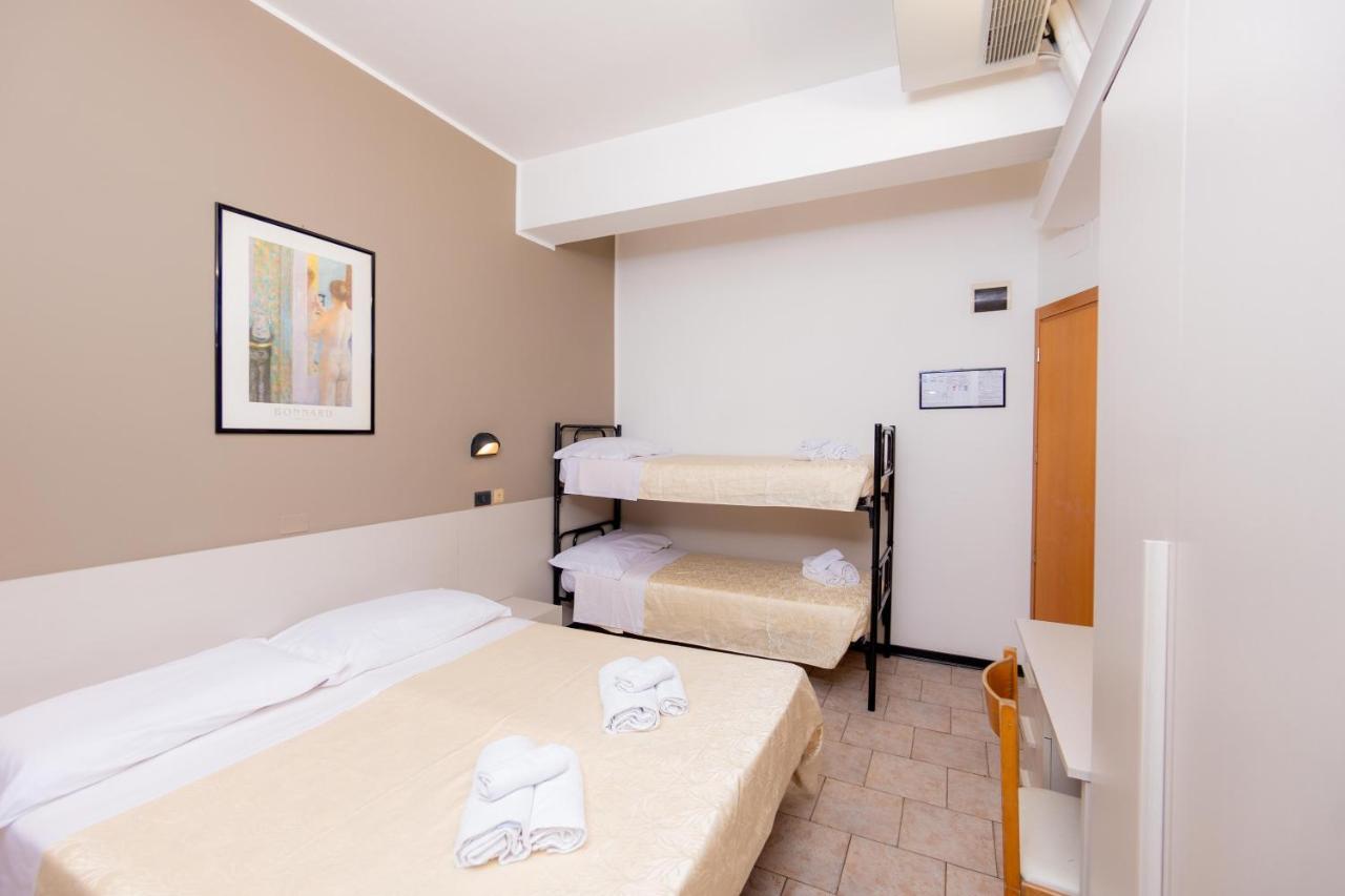 Hotel Galileo Rimini Eksteriør bilde