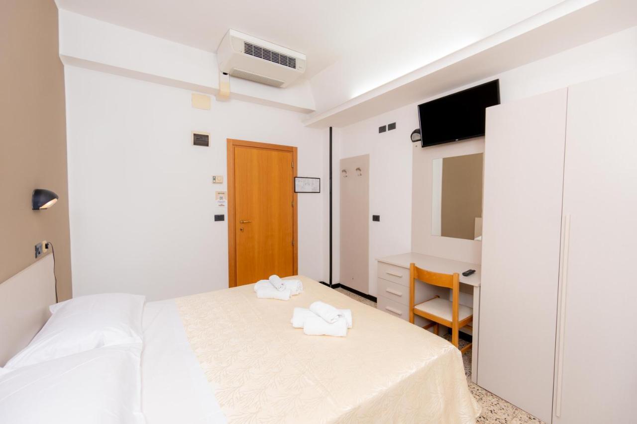Hotel Galileo Rimini Eksteriør bilde