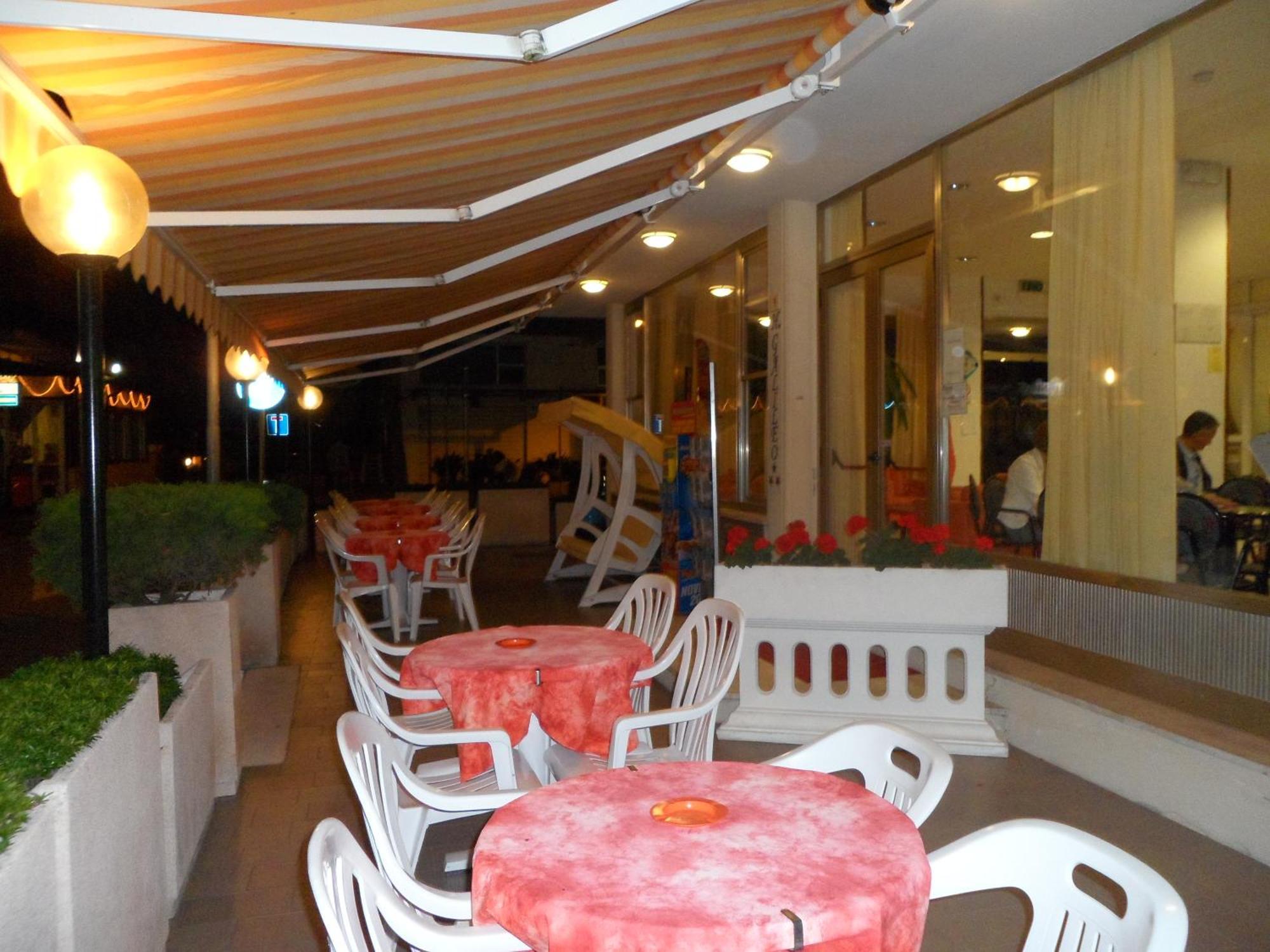 Hotel Galileo Rimini Eksteriør bilde